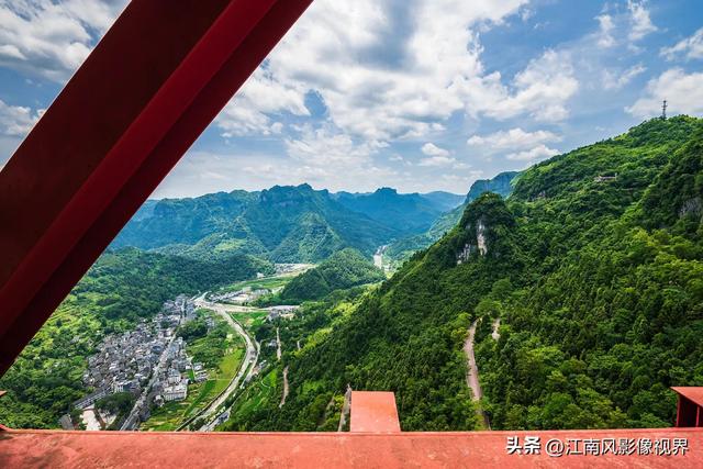 矮寨大桥简介大桥攻略，穿越云上通衢