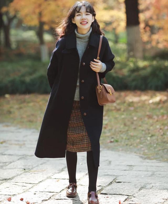 今年流行什么裤子，今年最流行的裤子冬款