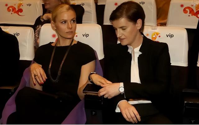 塞尔维亚女总理个人简介，塞尔维亚高颜值女总理