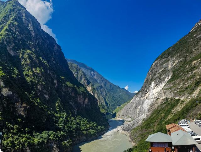 从丽江到虎跳峡景区如何去，从丽江到虎跳峡