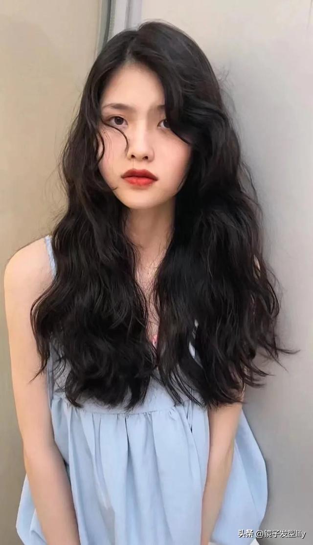 韩式发型中长发卷发，新爆款发型15款全烫卷半扎发