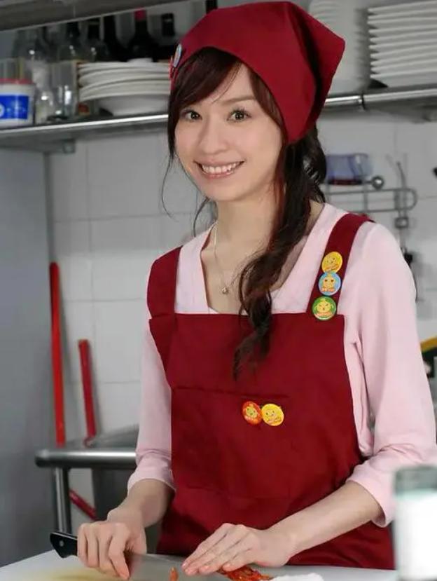 王心凌歌曲排行榜，39点几岁的王心凌到底有多甜