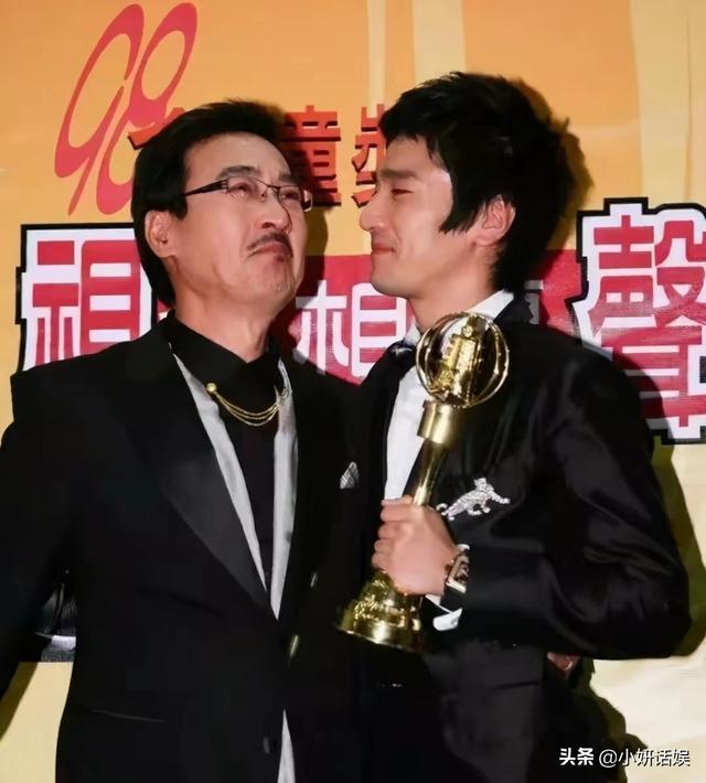 国民女神高圆圆五段恋情，高圆圆的变化太过明显