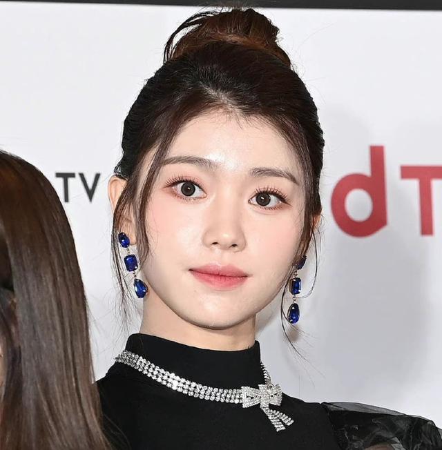 韩国红毯女明星有多敢穿，韩国红毯穿搭过于朴素