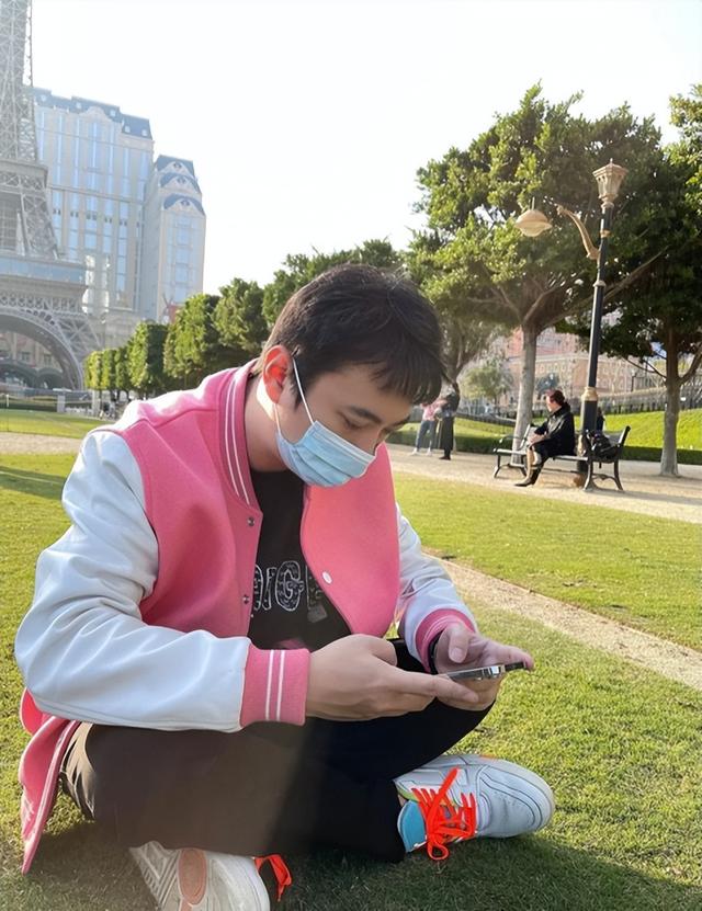 王思聪为什么这么喜欢狗，却不知道他的狗替他挣回了几千万