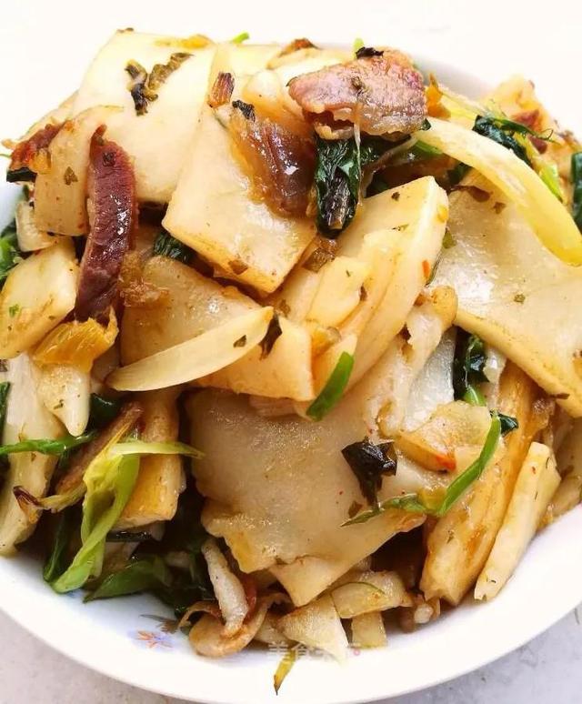 云南名字的由来，各省名称来历云南篇（云南地方名字来源）