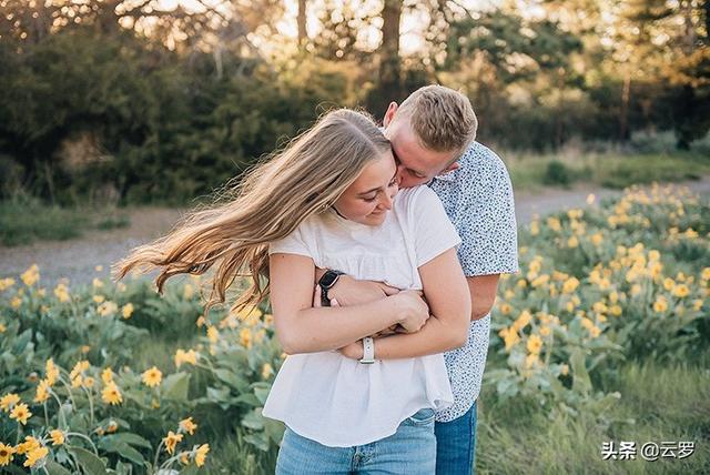 情侣拍照的姿势有哪些，情侣拍照的80个姿势