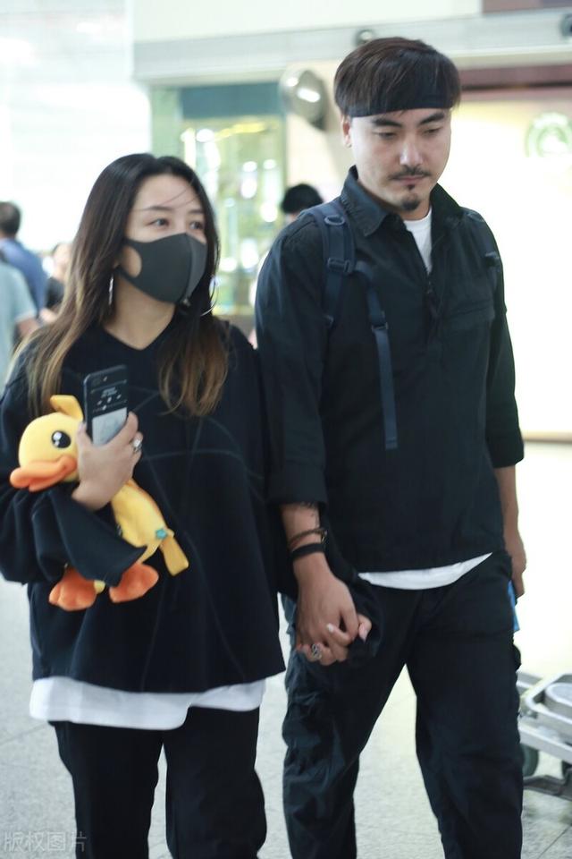 何洁发长文曝离婚内幕，何洁揭露离婚内幕