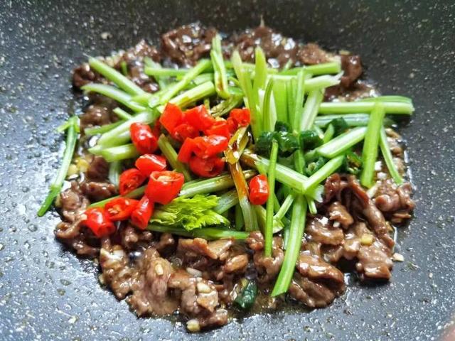 春节吃团圆饭菜谱，春节团圆饭菜单