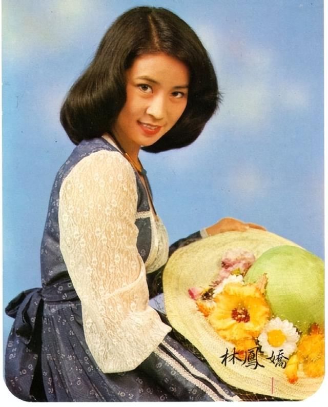 林凤娇简介和个人资料，女星林凤娇：嫁给成龙40年