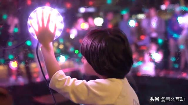 有名的装置艺术家，案例盘点那些可以演奏的互动装置艺术作品