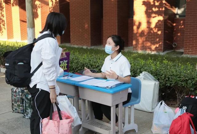 衡水志臻中学和衡水中学哪个更好，衡水泰华中学又把作息时间表默默改了