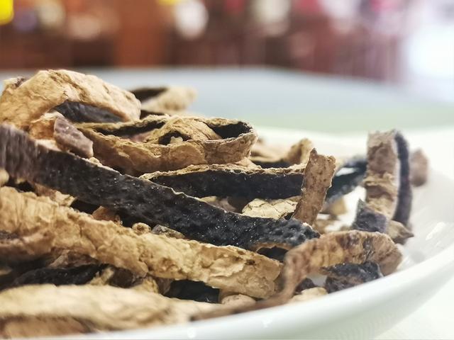 陈皮蒸过和不蒸的区别，自制陈皮到底蒸不蒸（“３蒸３晒”再储存1年才算）