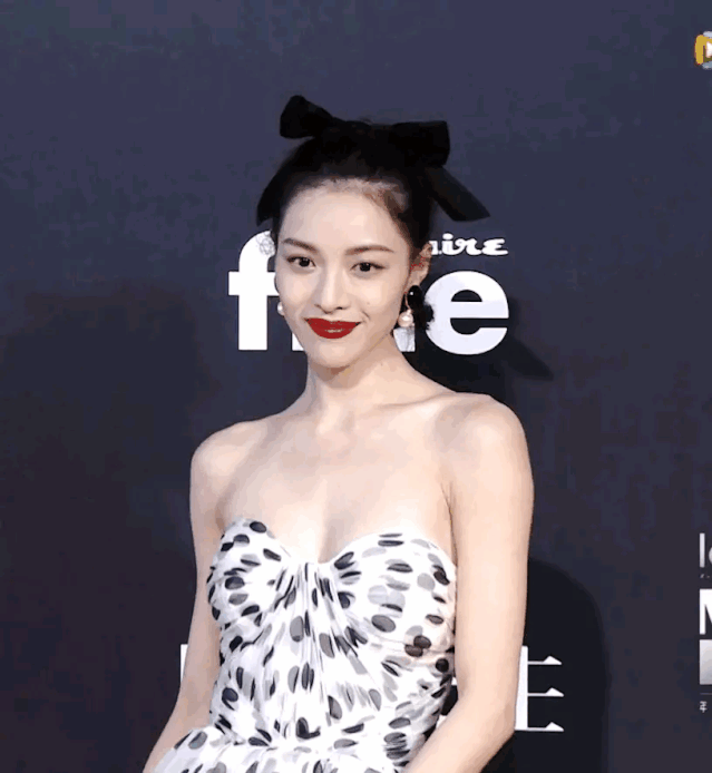 没有刘海的发型，不想要刘海的显脸小发型（四十岁的女人适合什么发型）