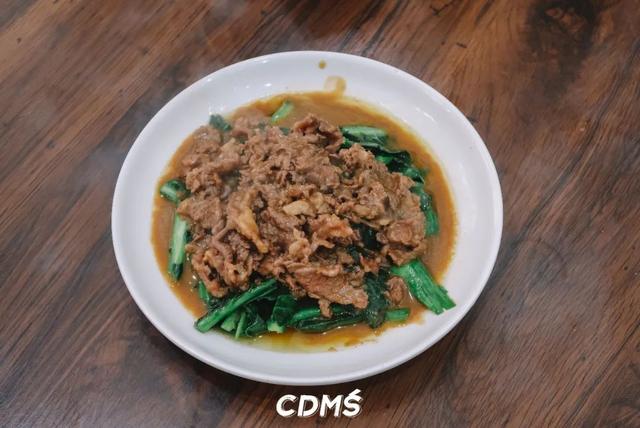 广州人吃成都火锅，广东女生被室友带去第一次吃成都火锅
