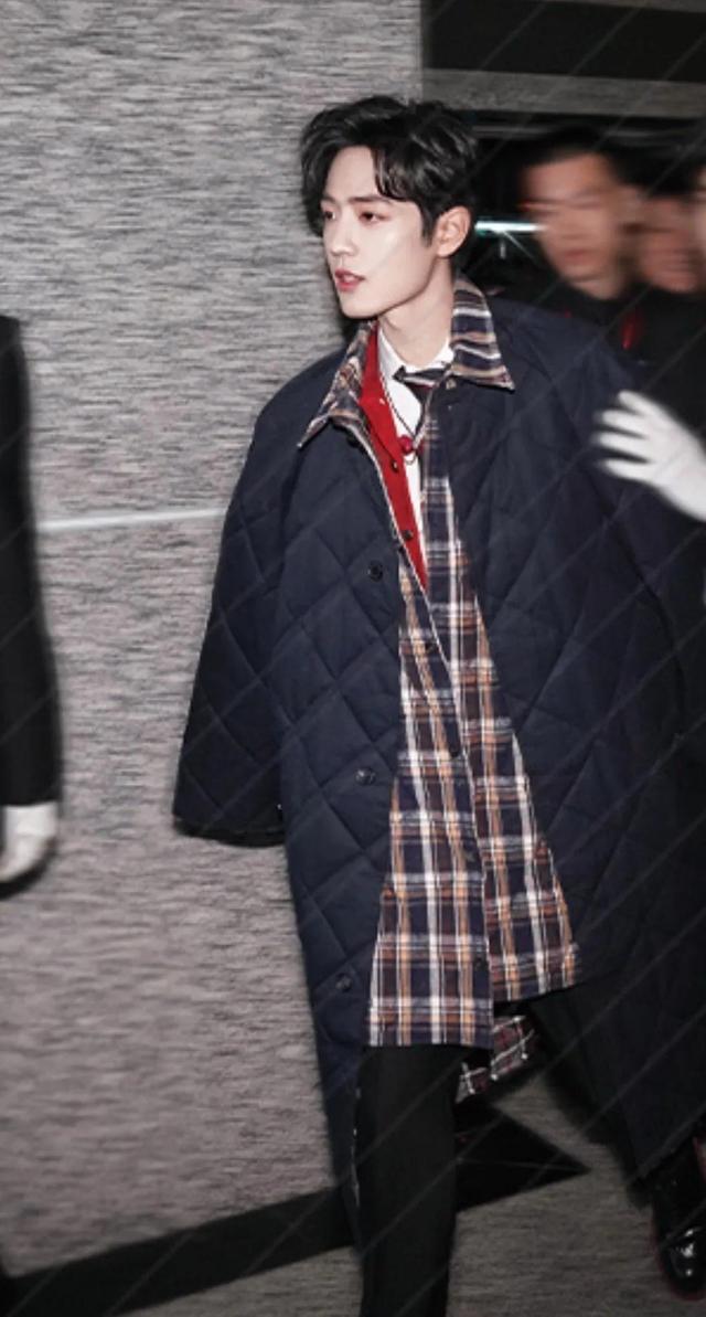 如果想念有声音，如果思念有声音你早已震耳欲聋