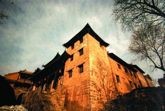 山西历史古城介绍，庭院深深中透着富华