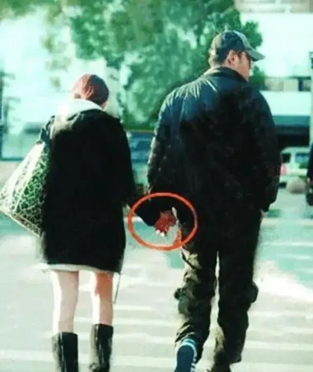 黄维德访谈录，当年陷入牵手门事件