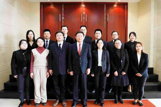 六边形战士代表的六种属性，马龙为什么被称为六边形战士