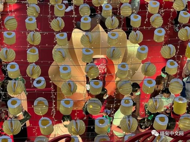 缅甸点灯节完整，实拍缅甸点灯节盛况