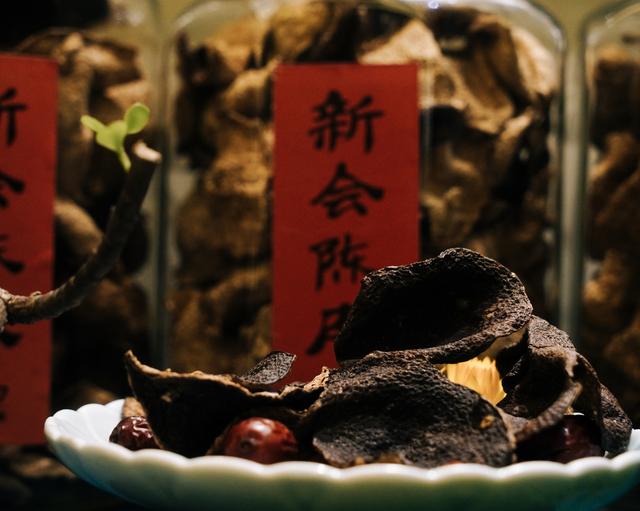陈皮蒸过和不蒸的区别，自制陈皮到底蒸不蒸（“３蒸３晒”再储存1年才算）