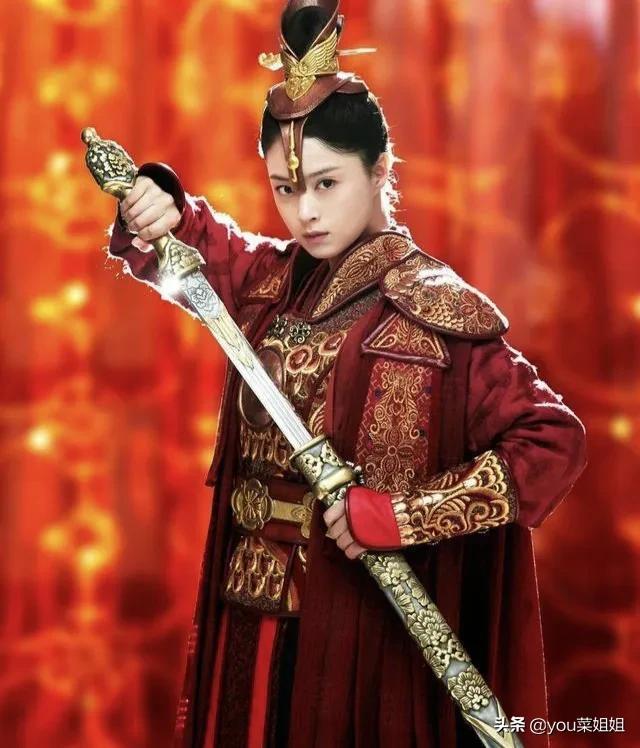 华胥引里面宋凝是怎么死的，宋凝翻了两千七百多具尸首才找到沈岸