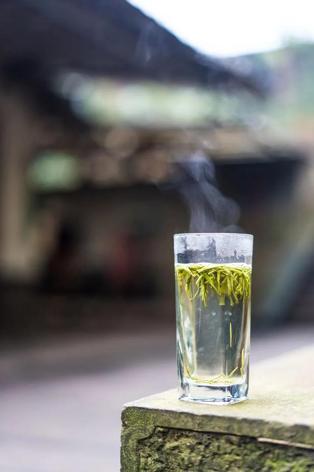 每天坚持喝茶会有什么好处和坏处，疑问：每天坚持喝一杯茶