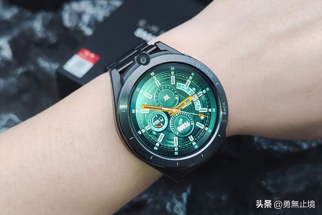 智能应用比较全面的智能手表，不再只是手机品牌的