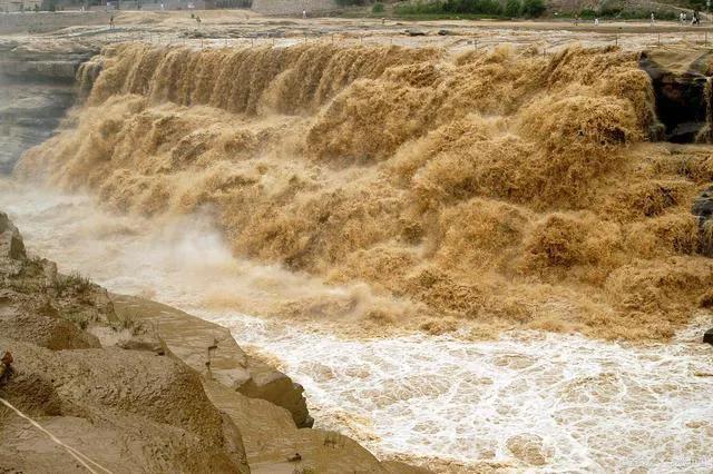 世界十大最美瀑布，世界上十大最美丽的瀑布