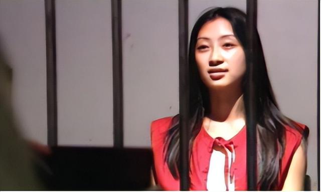 东北女魔头马艳红是谁，你敢相信一个20岁出头的美女