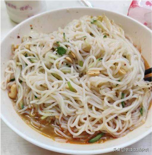 麻辣烫食材有哪些，麻辣烫店一般都有什么食材