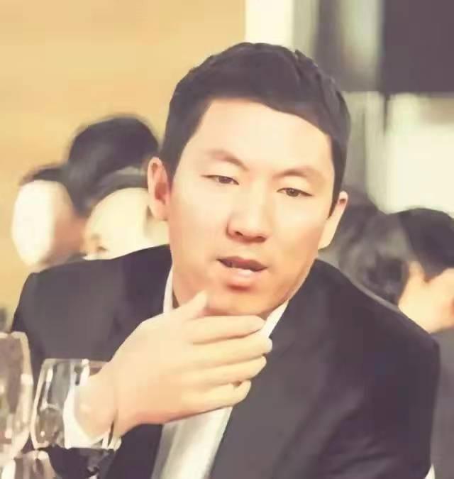 59岁李小冉现状，李小冉39岁嫁给男闺蜜