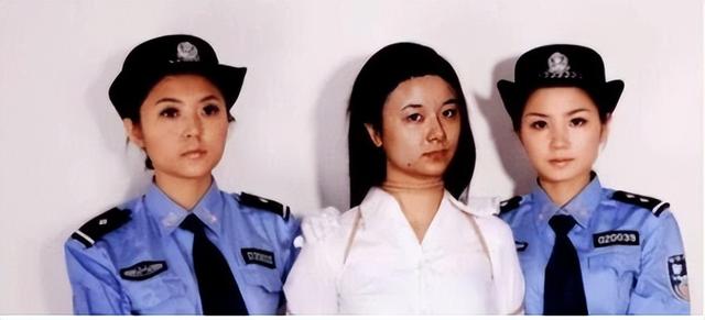 东北女魔头马艳红是谁，你敢相信一个20岁出头的美女