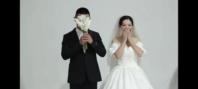 二顺子和二两分家最新，豆二两:二顺子拍婚纱照啦