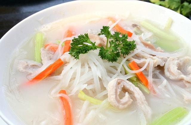 猪肉去腥的方法，猪肉去腥的最好方法（猪肉清洗有人用热水）