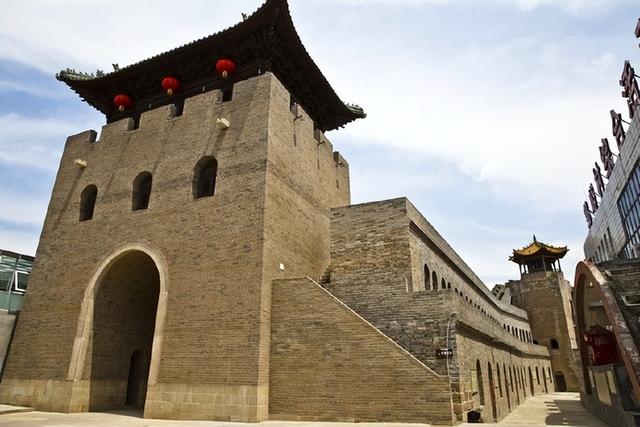 山西历史古城介绍，庭院深深中透着富华
