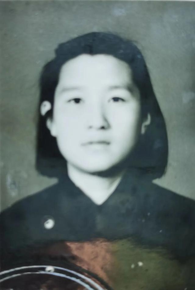 卫国戍边英雄事迹国防部，百万国人祭奠卫国戍边英烈肖思远