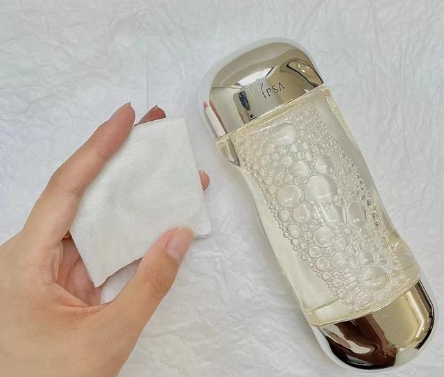 兰蔻补水保湿水好用吗女士，热门好用大牌爽肤水