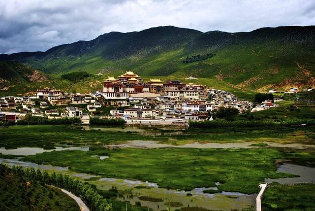 香格里拉必去4个景点，香格里拉十月份必去4个景点（一条环线串联香格里拉所有的核心美景）