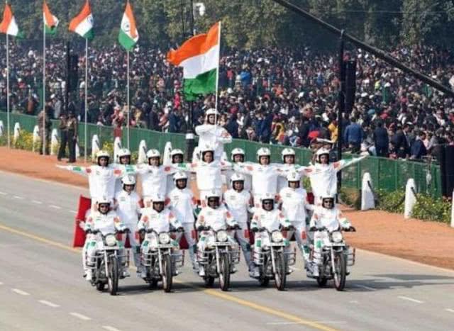 印度摩托车阅兵为什么厉害，印度阅兵为什么如此钟爱摩托车