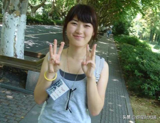 冯小刚大女儿冯思羽现状，冯小刚爱女冯思羽