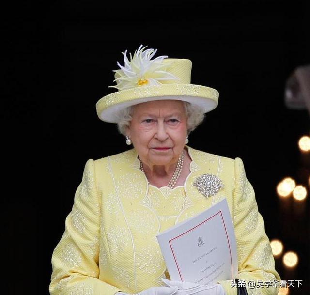 伊丽莎白二世的十大特权，伊丽莎白二世治国温和