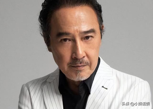 国民女神高圆圆五段恋情，高圆圆的变化太过明显