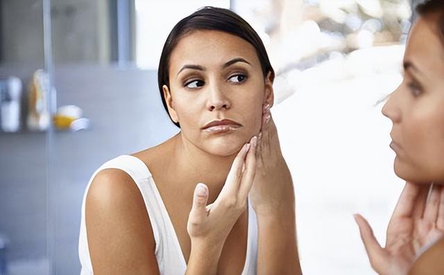 脸部暗沉暗黄调理小技巧，只需这样吃