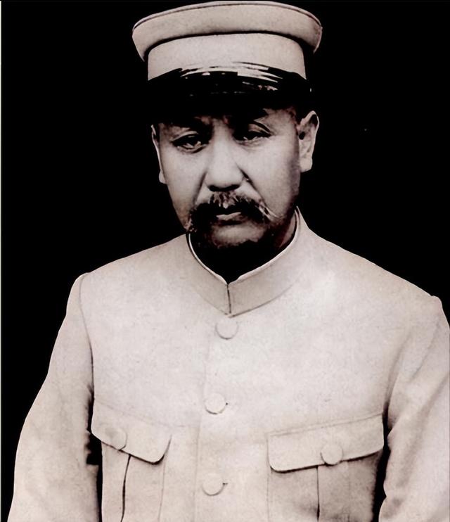 火烧圆明园图片，为何1万人能肆虐火烧圆明园（火烧圆明园是什么战争时期）