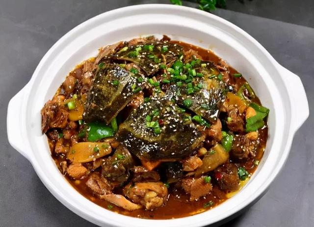 江苏有什么好吃的，知名的苏菜（江苏全国闻名的6大特产）