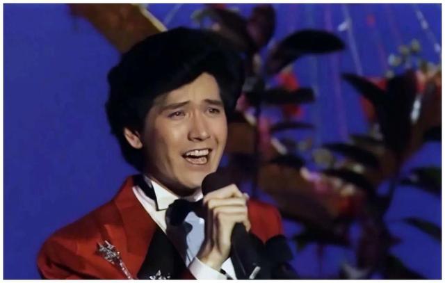 历年春晚回顾合集，央视春晚走过40年