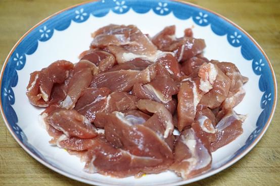 炸酥肉用什么肉最好吃，酥肉要哪里的肉炸才好吃