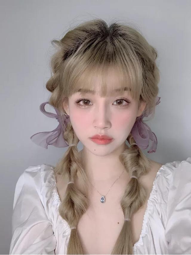 没有刘海的发型，不想要刘海的显脸小发型（四十岁的女人适合什么发型）