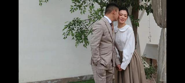 二顺子和二两分家最新，豆二两:二顺子拍婚纱照啦